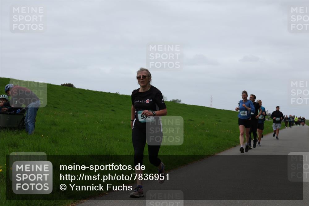 04.05.2025 - 8. Wedeler Halbmarathon Yannick Fuchs http://msf.ph/oto/7836951 04.05.2025 11:24:17 Laufen 930, 816, 1167 meine-sportfotos.de