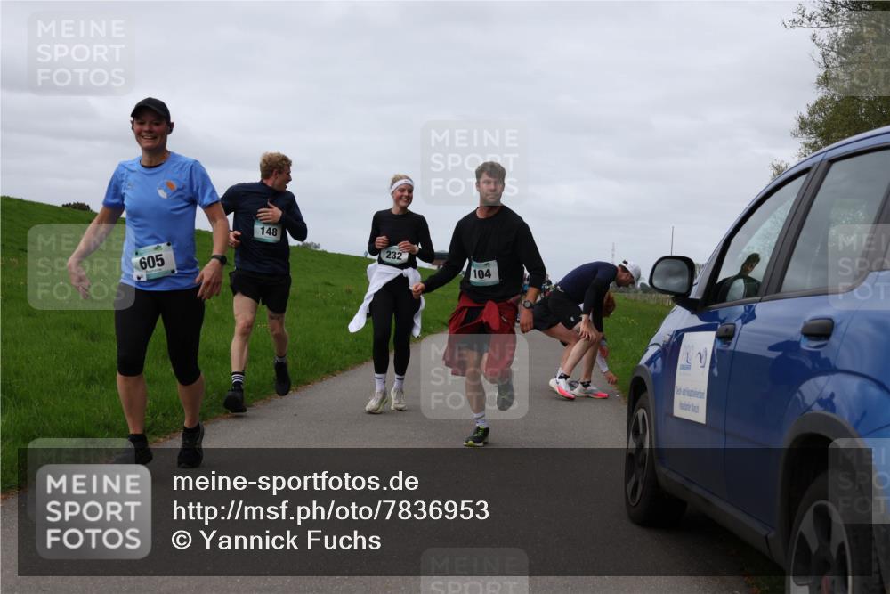 04.05.2025 - 8. Wedeler Halbmarathon Yannick Fuchs http://msf.ph/oto/7836953 04.05.2025 11:45:49 Laufen 148, 605, 232, 104, 65 meine-sportfotos.de