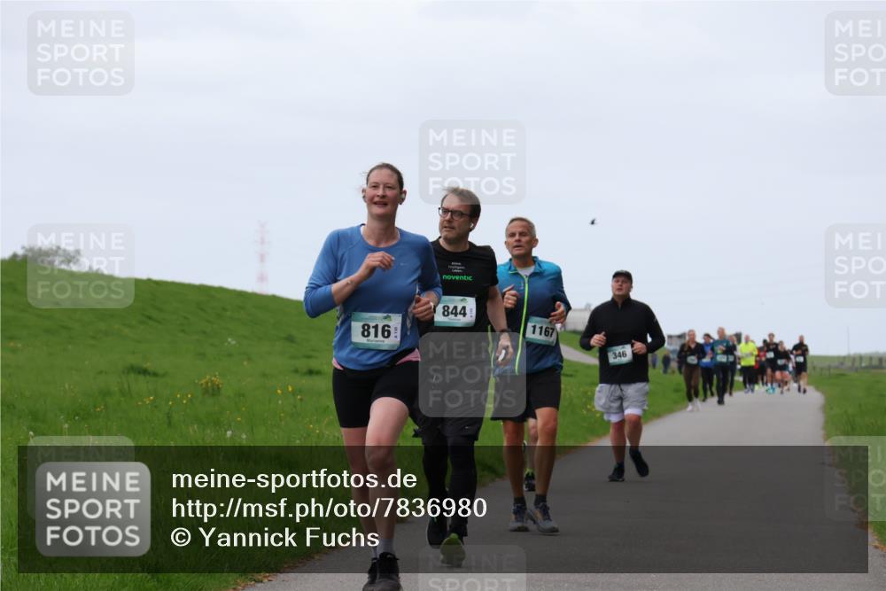 04.05.2025 - 8. Wedeler Halbmarathon Yannick Fuchs http://msf.ph/oto/7836980 04.05.2025 11:24:18 Laufen 816, 844, 1167, 346 meine-sportfotos.de