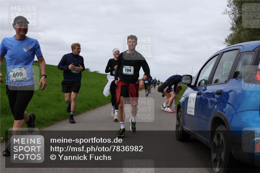 04.05.2025 - 8. Wedeler Halbmarathon Yannick Fuchs http://msf.ph/oto/7836982 04.05.2025 11:45:50 Laufen 605, 104, 216 meine-sportfotos.de
