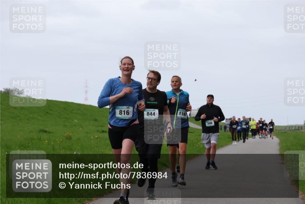 04.05.2025 - 8. Wedeler Halbmarathon Yannick Fuchs http://msf.ph/oto/7836984 04.05.2025 11:24:18 Laufen 816, 844, 1167, 346 meine-sportfotos.de