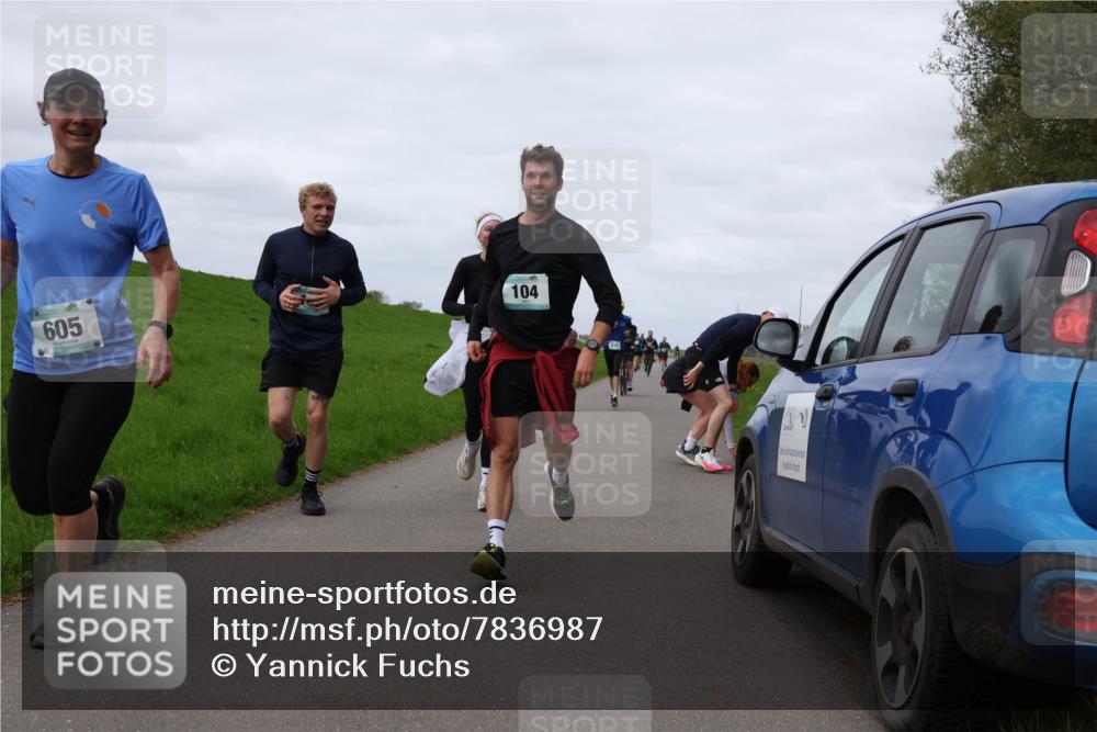 04.05.2025 - 8. Wedeler Halbmarathon Yannick Fuchs http://msf.ph/oto/7836987 04.05.2025 11:45:50 Laufen 605, 104 meine-sportfotos.de