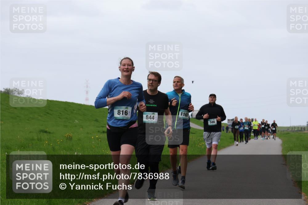04.05.2025 - 8. Wedeler Halbmarathon Yannick Fuchs http://msf.ph/oto/7836988 04.05.2025 11:24:18 Laufen 816, 844, 1167, 346 meine-sportfotos.de