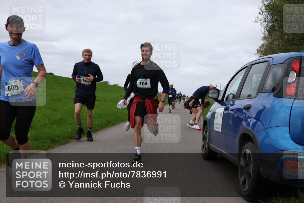04.05.2025 - 8. Wedeler Halbmarathon Yannick Fuchs http://msf.ph/oto/7836991 04.05.2025 11:45:50 Laufen 605, 104 meine-sportfotos.de