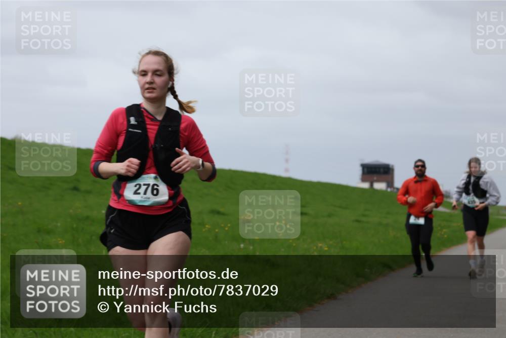 04.05.2025 - 8. Wedeler Halbmarathon Yannick Fuchs http://msf.ph/oto/7837029 04.05.2025 12:00:06 Laufen 276 meine-sportfotos.de