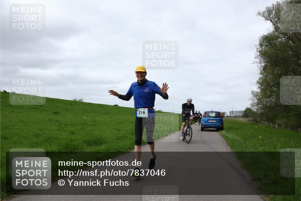 04.05.2025 - 8. Wedeler Halbmarathon Yannick Fuchs http://msf.ph/oto/7837046 04.05.2025 11:45:56 Laufen 216, 00, 21, 103 meine-sportfotos.de