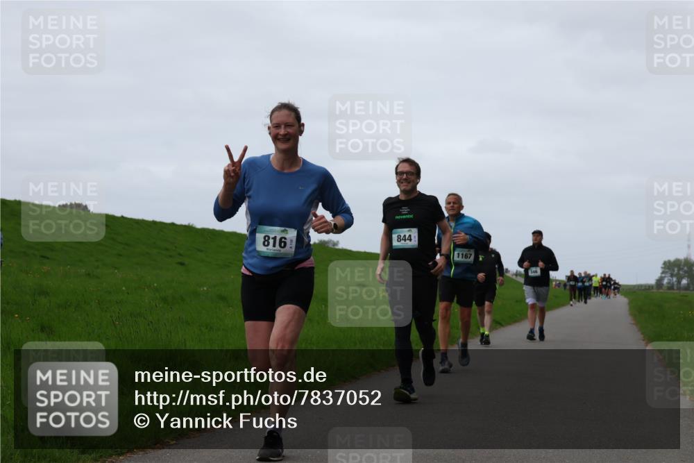 04.05.2025 - 8. Wedeler Halbmarathon Yannick Fuchs http://msf.ph/oto/7837052 04.05.2025 11:24:21 Laufen 816, 844, 1167, 346 meine-sportfotos.de