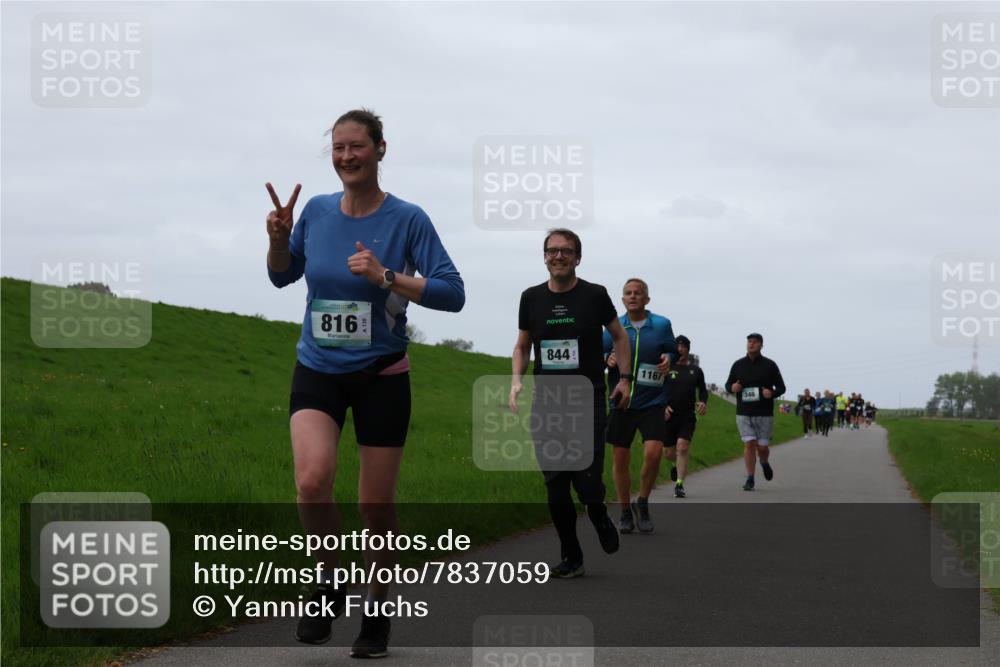 04.05.2025 - 8. Wedeler Halbmarathon Yannick Fuchs http://msf.ph/oto/7837059 04.05.2025 11:24:21 Laufen 816, 844, 1167 meine-sportfotos.de