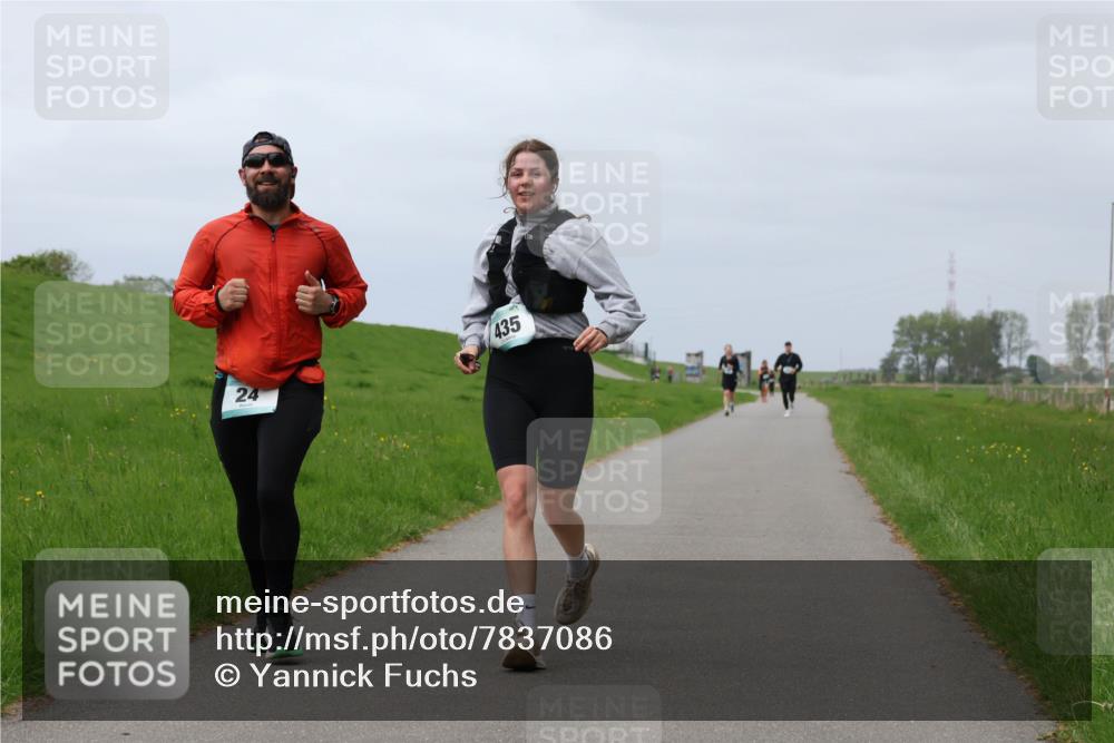 04.05.2025 - 8. Wedeler Halbmarathon Yannick Fuchs http://msf.ph/oto/7837086 04.05.2025 12:00:12 Laufen 24, 435 meine-sportfotos.de