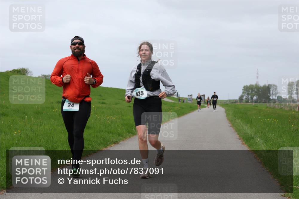 04.05.2025 - 8. Wedeler Halbmarathon Yannick Fuchs http://msf.ph/oto/7837091 04.05.2025 12:00:12 Laufen 2, 24, 435 meine-sportfotos.de