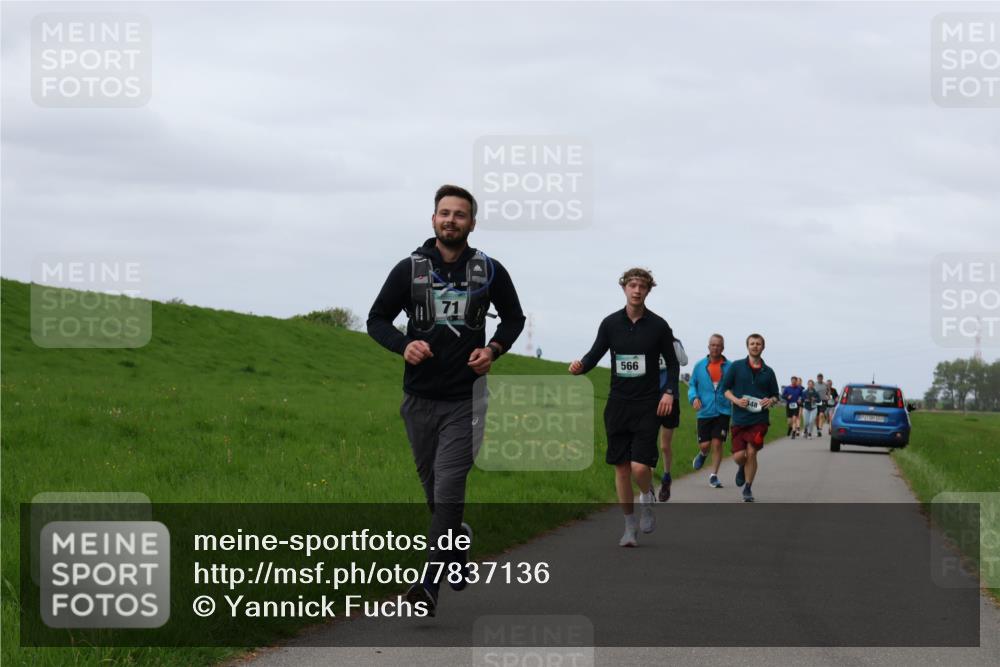 04.05.2025 - 8. Wedeler Halbmarathon Yannick Fuchs http://msf.ph/oto/7837136 04.05.2025 11:46:03 Laufen 71, 566, 348 meine-sportfotos.de