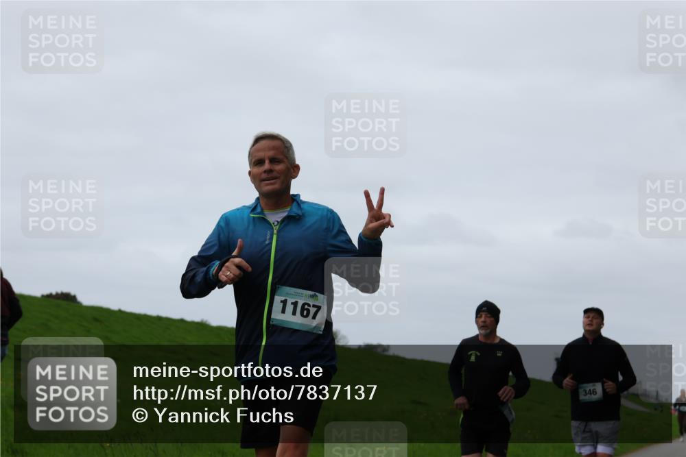04.05.2025 - 8. Wedeler Halbmarathon Yannick Fuchs http://msf.ph/oto/7837137 04.05.2025 11:24:24 Laufen 1167, 346 meine-sportfotos.de