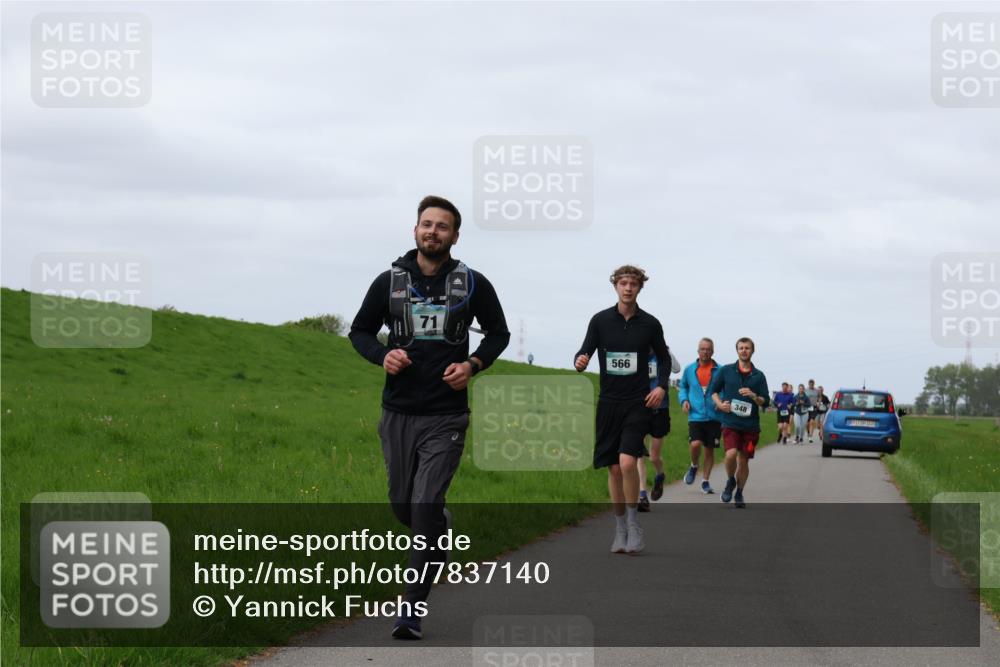 04.05.2025 - 8. Wedeler Halbmarathon Yannick Fuchs http://msf.ph/oto/7837140 04.05.2025 11:46:03 Laufen 566, 348 meine-sportfotos.de
