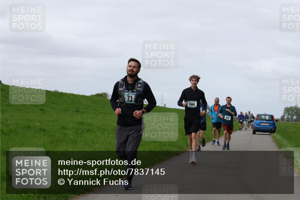 04.05.2025 - 8. Wedeler Halbmarathon Yannick Fuchs http://msf.ph/oto/7837145 04.05.2025 11:46:04 Laufen 566, 348 meine-sportfotos.de