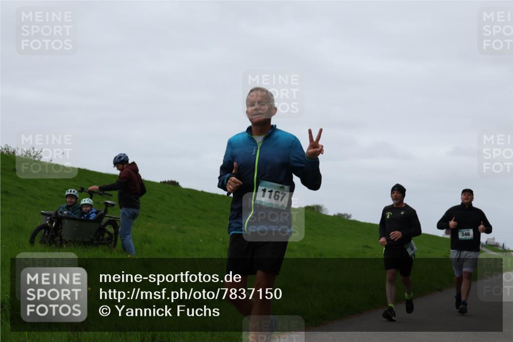 04.05.2025 - 8. Wedeler Halbmarathon Yannick Fuchs http://msf.ph/oto/7837150 04.05.2025 11:24:24 Laufen 1167, 346 meine-sportfotos.de