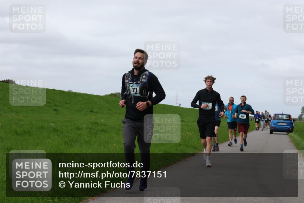 04.05.2025 - 8. Wedeler Halbmarathon Yannick Fuchs http://msf.ph/oto/7837151 04.05.2025 11:46:04 Laufen 6, 348 meine-sportfotos.de