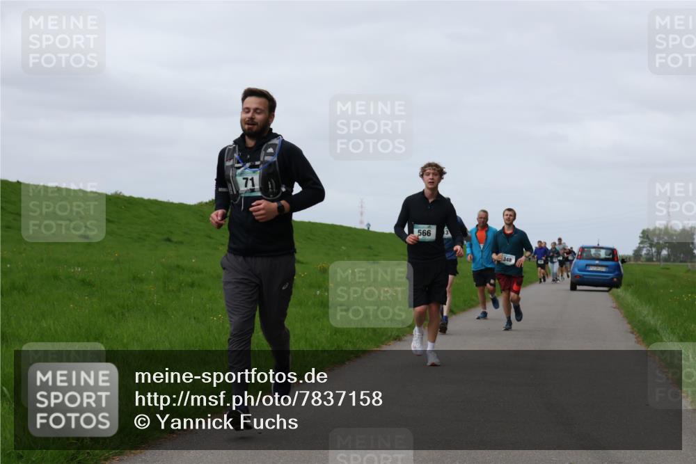 04.05.2025 - 8. Wedeler Halbmarathon Yannick Fuchs http://msf.ph/oto/7837158 04.05.2025 11:46:04 Laufen 71, 566, 348 meine-sportfotos.de