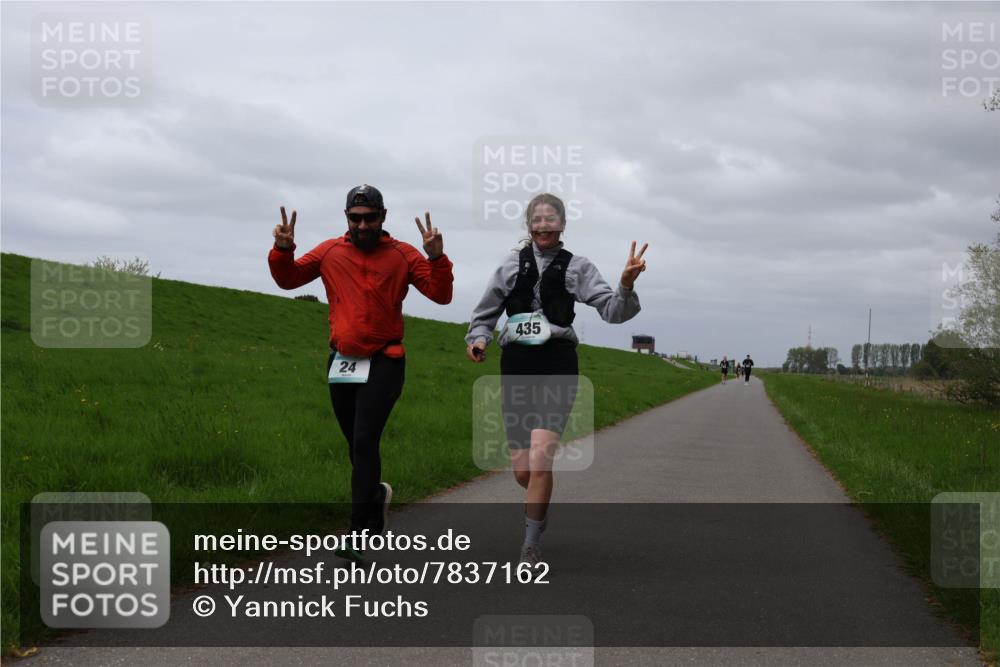 04.05.2025 - 8. Wedeler Halbmarathon Yannick Fuchs http://msf.ph/oto/7837162 04.05.2025 12:00:14 Laufen 24, 435 meine-sportfotos.de