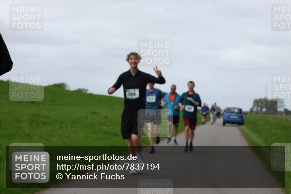 04.05.2025 - 8. Wedeler Halbmarathon Yannick Fuchs http://msf.ph/oto/7837194 04.05.2025 11:46:05 Laufen 566 meine-sportfotos.de
