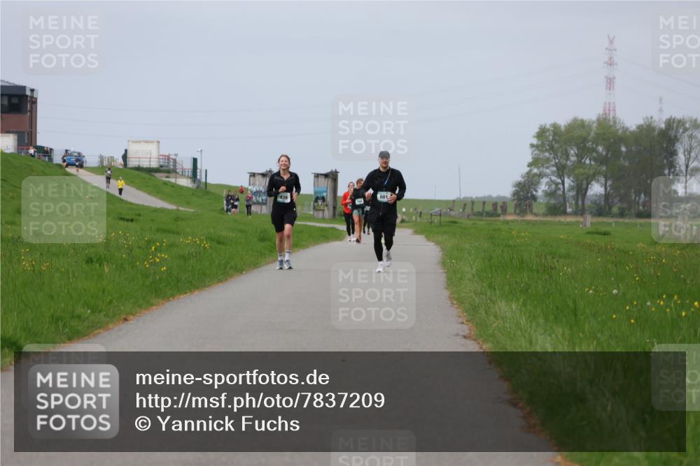 04.05.2025 - 8. Wedeler Halbmarathon Yannick Fuchs http://msf.ph/oto/7837209 04.05.2025 12:00:17 Laufen 4439 meine-sportfotos.de