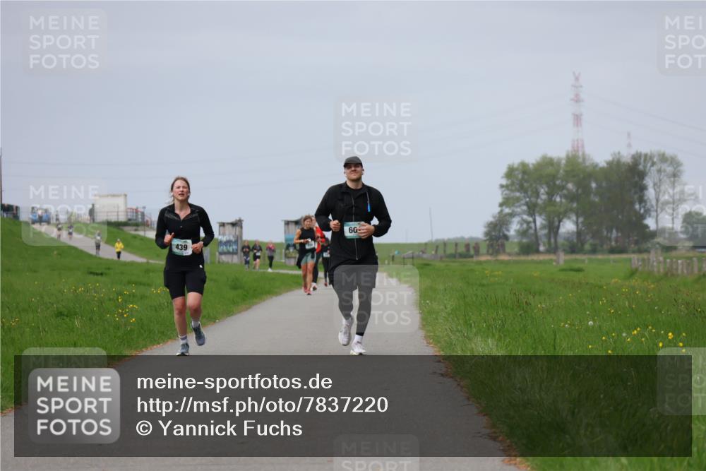 04.05.2025 - 8. Wedeler Halbmarathon Yannick Fuchs http://msf.ph/oto/7837220 04.05.2025 12:00:26 Laufen 439, 60 meine-sportfotos.de