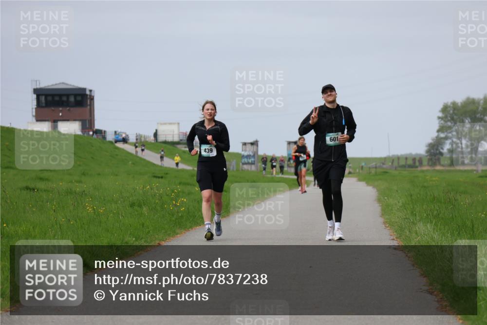 04.05.2025 - 8. Wedeler Halbmarathon Yannick Fuchs http://msf.ph/oto/7837238 04.05.2025 12:00:27 Laufen 439, 601 meine-sportfotos.de