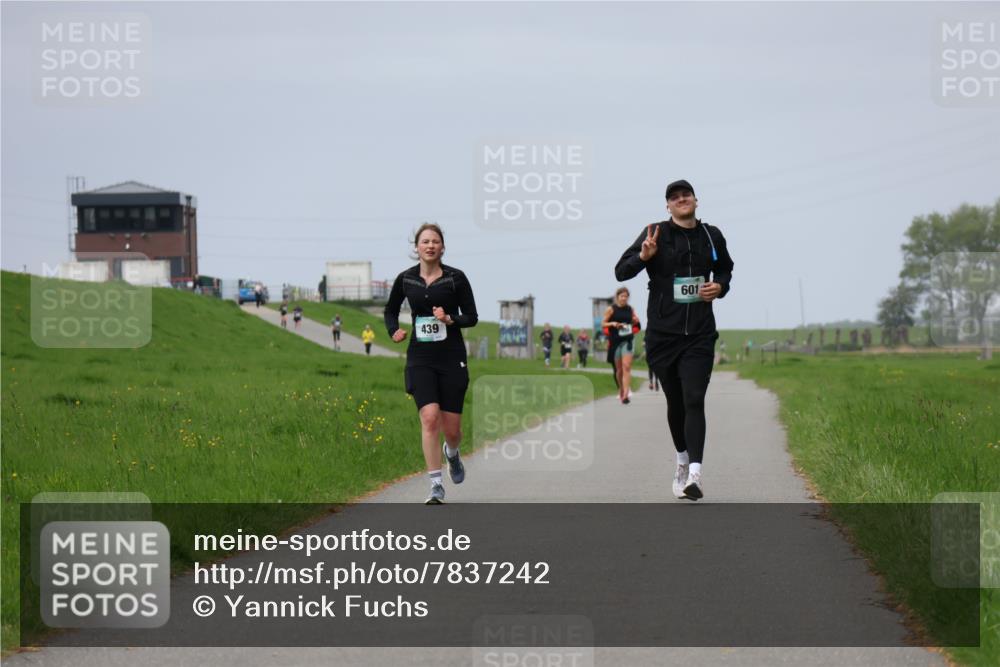 04.05.2025 - 8. Wedeler Halbmarathon Yannick Fuchs http://msf.ph/oto/7837242 04.05.2025 12:00:27 Laufen 439, 601 meine-sportfotos.de