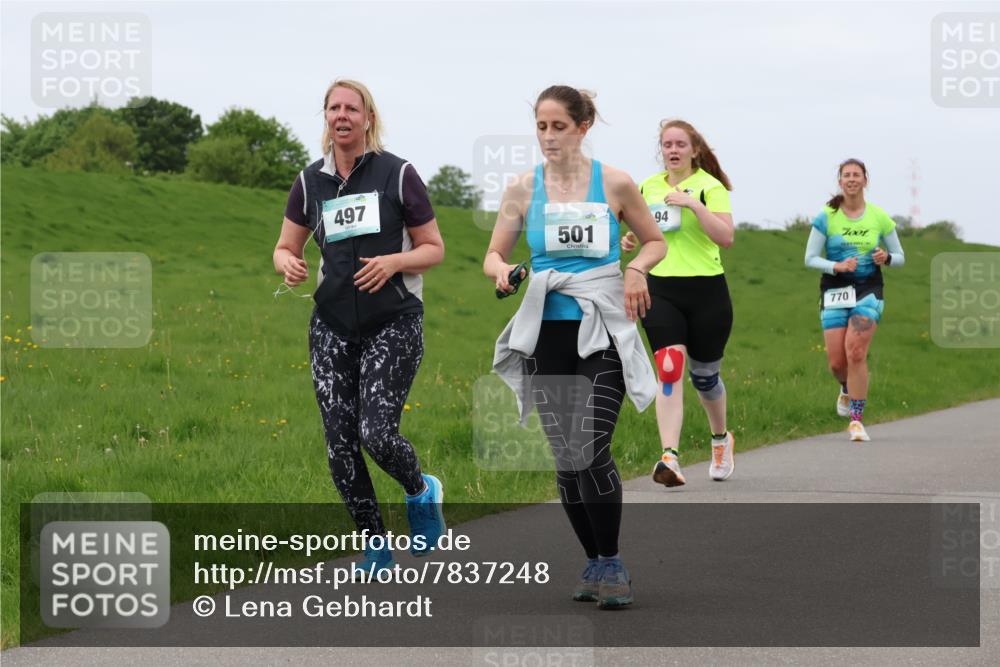 04.05.2025 - 8. Wedeler Halbmarathon Lena Gebhardt http://msf.ph/oto/7837248 04.05.2025 11:33:44 Laufen 497, 501, 770 meine-sportfotos.de