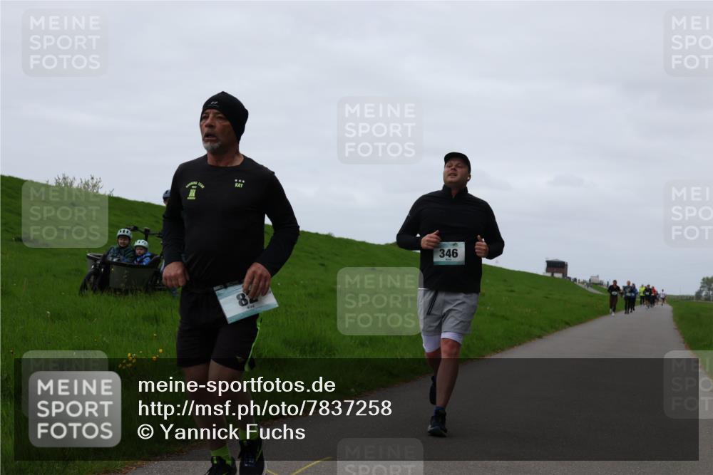 04.05.2025 - 8. Wedeler Halbmarathon Yannick Fuchs http://msf.ph/oto/7837258 04.05.2025 11:24:27 Laufen 346 meine-sportfotos.de