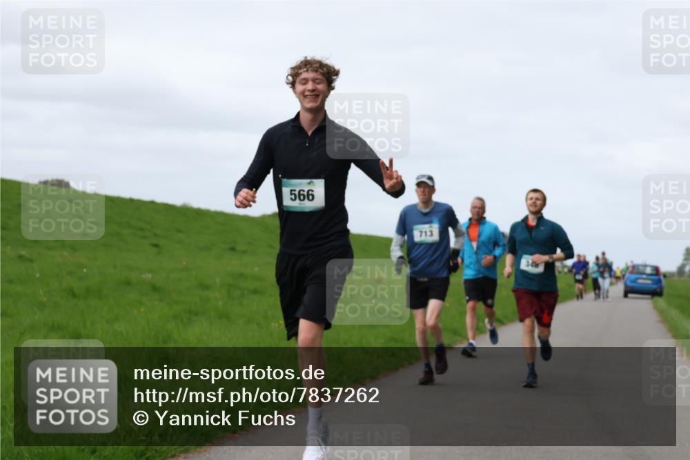 04.05.2025 - 8. Wedeler Halbmarathon Yannick Fuchs http://msf.ph/oto/7837262 04.05.2025 11:46:07 Laufen 566, 713, 348 meine-sportfotos.de