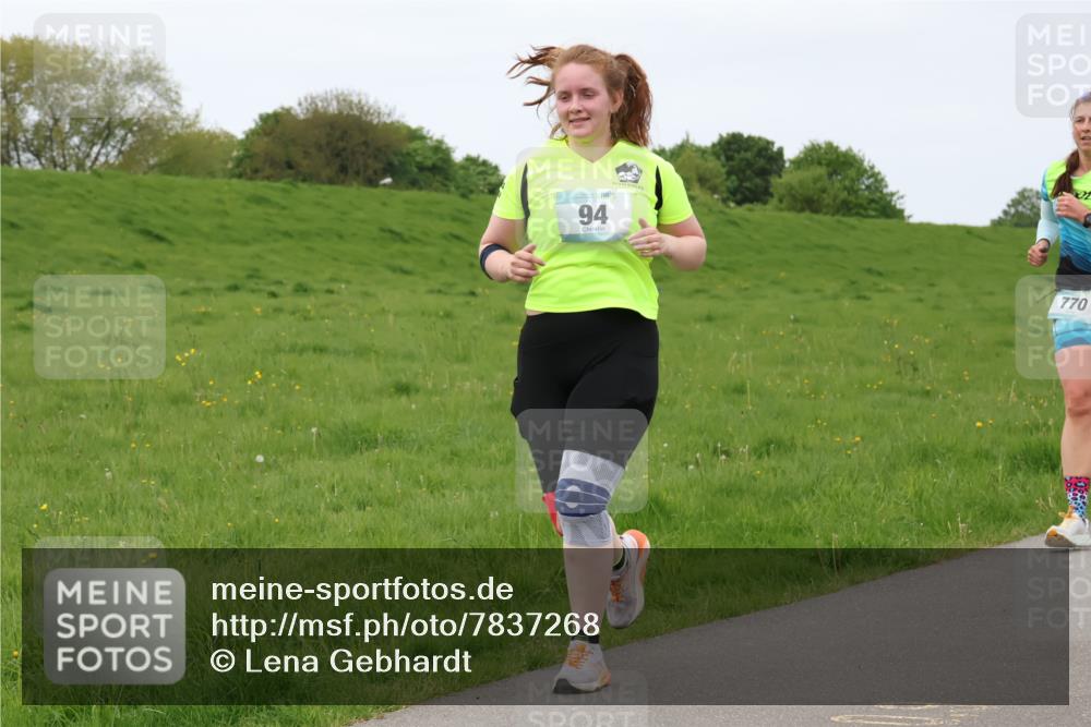 04.05.2025 - 8. Wedeler Halbmarathon Lena Gebhardt http://msf.ph/oto/7837268 04.05.2025 11:33:47 Laufen 94, 770 meine-sportfotos.de