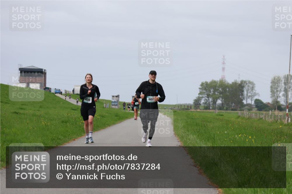 04.05.2025 - 8. Wedeler Halbmarathon Yannick Fuchs http://msf.ph/oto/7837284 04.05.2025 12:00:29 Laufen 601, 439 meine-sportfotos.de