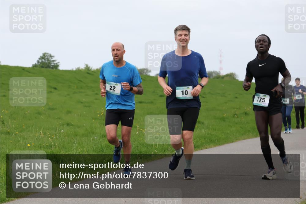04.05.2025 - 8. Wedeler Halbmarathon Lena Gebhardt http://msf.ph/oto/7837300 04.05.2025 11:34:03 Laufen 22, 22, 10, 489, 175, 487 meine-sportfotos.de