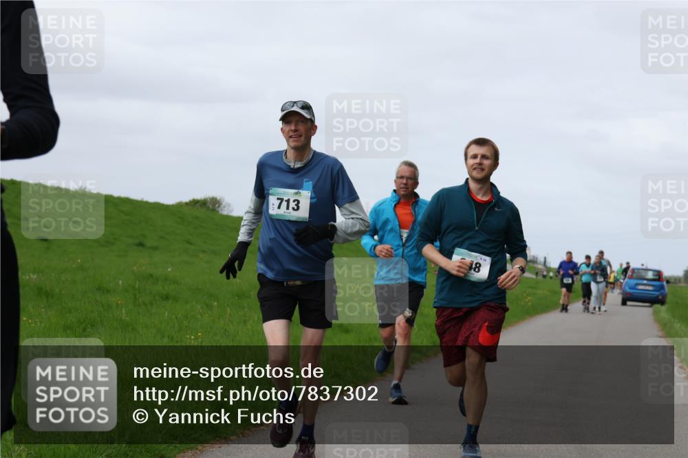 04.05.2025 - 8. Wedeler Halbmarathon Yannick Fuchs http://msf.ph/oto/7837302 04.05.2025 11:46:08 Laufen 713, 39, 18 meine-sportfotos.de