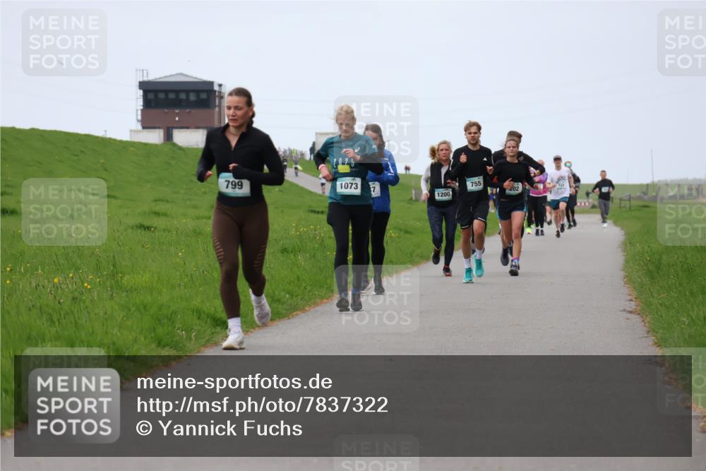04.05.2025 - 8. Wedeler Halbmarathon Yannick Fuchs http://msf.ph/oto/7837322 04.05.2025 11:24:35 Laufen 799, 1073, 7, 2, 755, 202, 1200 meine-sportfotos.de