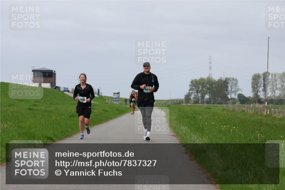 04.05.2025 - 8. Wedeler Halbmarathon Yannick Fuchs http://msf.ph/oto/7837327 04.05.2025 12:00:31 Laufen 439, 601 meine-sportfotos.de