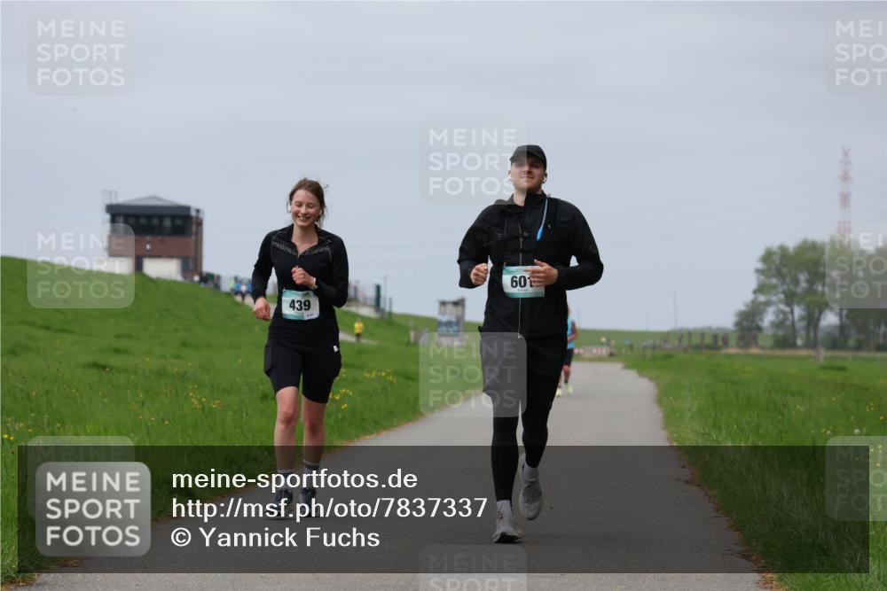 04.05.2025 - 8. Wedeler Halbmarathon Yannick Fuchs http://msf.ph/oto/7837337 04.05.2025 12:00:33 Laufen 439, 60 meine-sportfotos.de