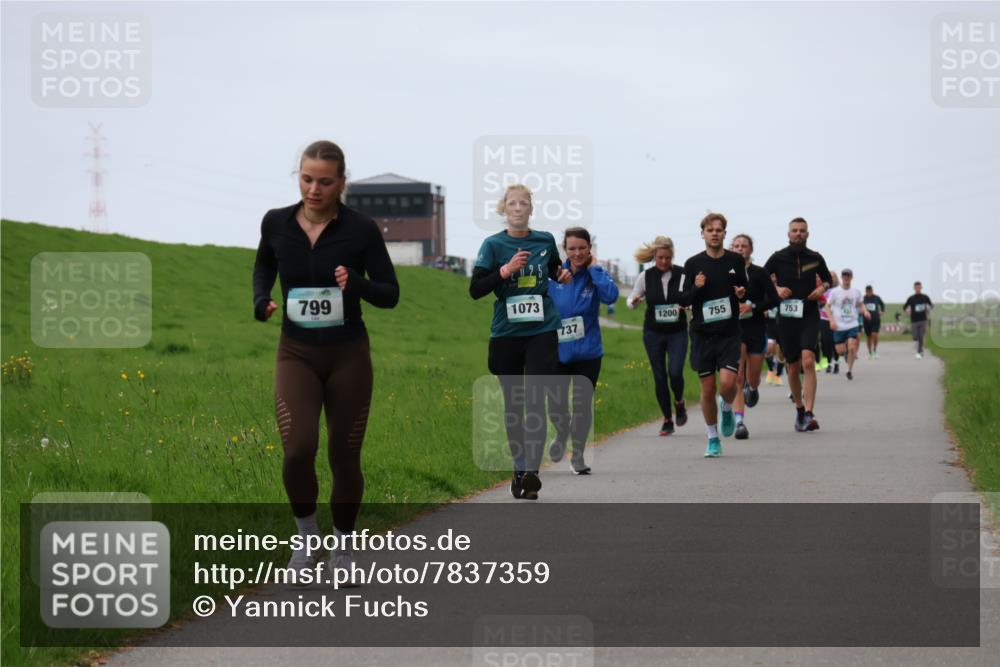 04.05.2025 - 8. Wedeler Halbmarathon Yannick Fuchs http://msf.ph/oto/7837359 04.05.2025 11:24:37 Laufen 799, 1073, 1200, 755, 753, 737 meine-sportfotos.de