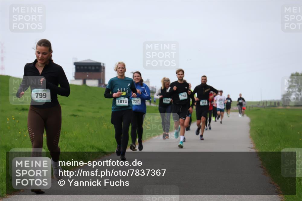 04.05.2025 - 8. Wedeler Halbmarathon Yannick Fuchs http://msf.ph/oto/7837367 04.05.2025 11:24:38 Laufen 799, 2025, 1073, 737, 755, 1200 meine-sportfotos.de