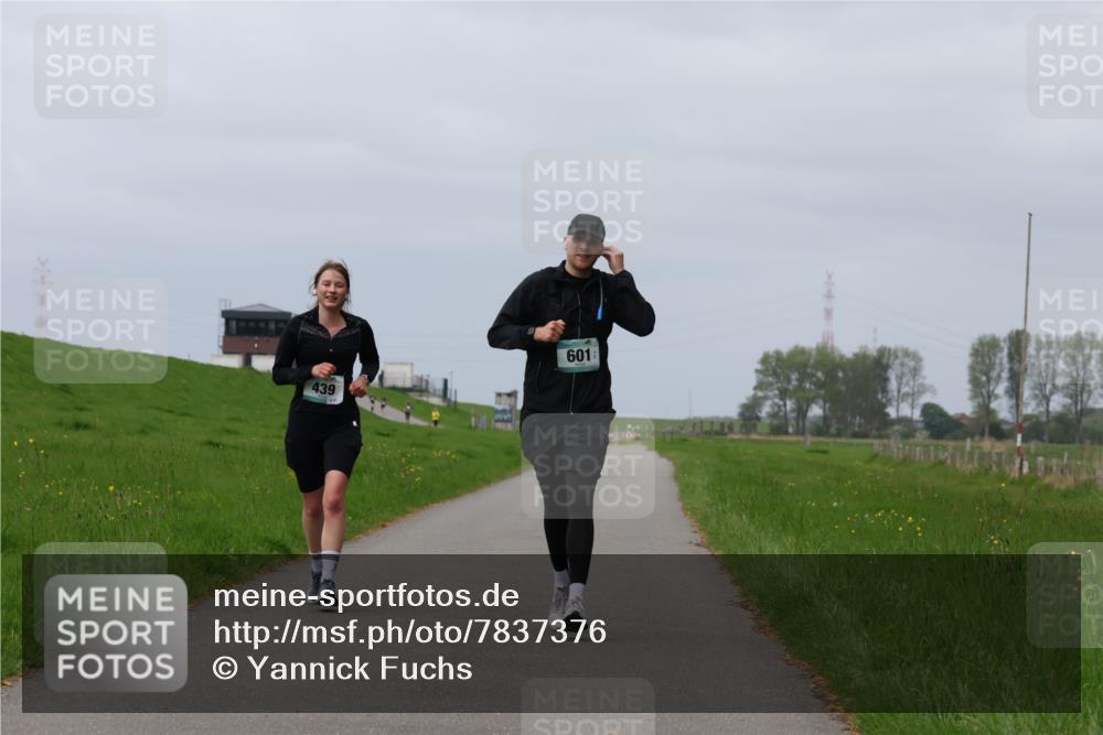 04.05.2025 - 8. Wedeler Halbmarathon Yannick Fuchs http://msf.ph/oto/7837376 04.05.2025 12:00:34 Laufen 439, 601 meine-sportfotos.de
