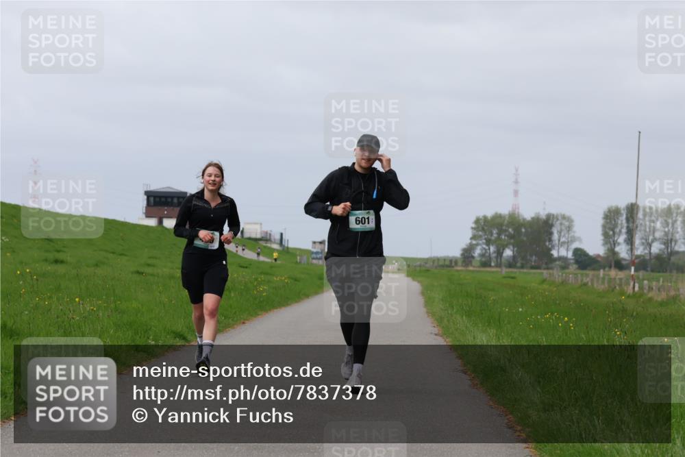 04.05.2025 - 8. Wedeler Halbmarathon Yannick Fuchs http://msf.ph/oto/7837378 04.05.2025 12:00:35 Laufen 601 meine-sportfotos.de