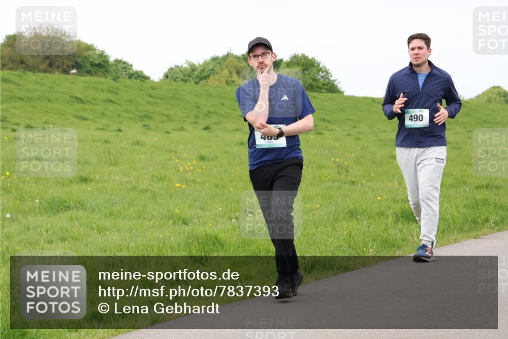 04.05.2025 - 8. Wedeler Halbmarathon Lena Gebhardt http://msf.ph/oto/7837393 04.05.2025 11:34:17 Laufen 405, 490 meine-sportfotos.de