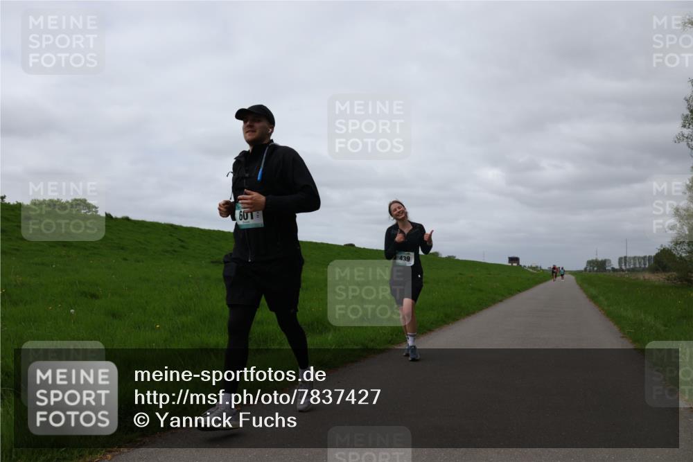 04.05.2025 - 8. Wedeler Halbmarathon Yannick Fuchs http://msf.ph/oto/7837427 04.05.2025 12:00:40 Laufen 439 meine-sportfotos.de
