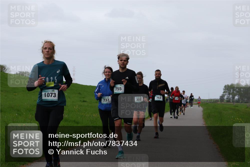 04.05.2025 - 8. Wedeler Halbmarathon Yannick Fuchs http://msf.ph/oto/7837434 04.05.2025 11:24:44 Laufen 025, 1073, 737, 755, 753, 202 meine-sportfotos.de