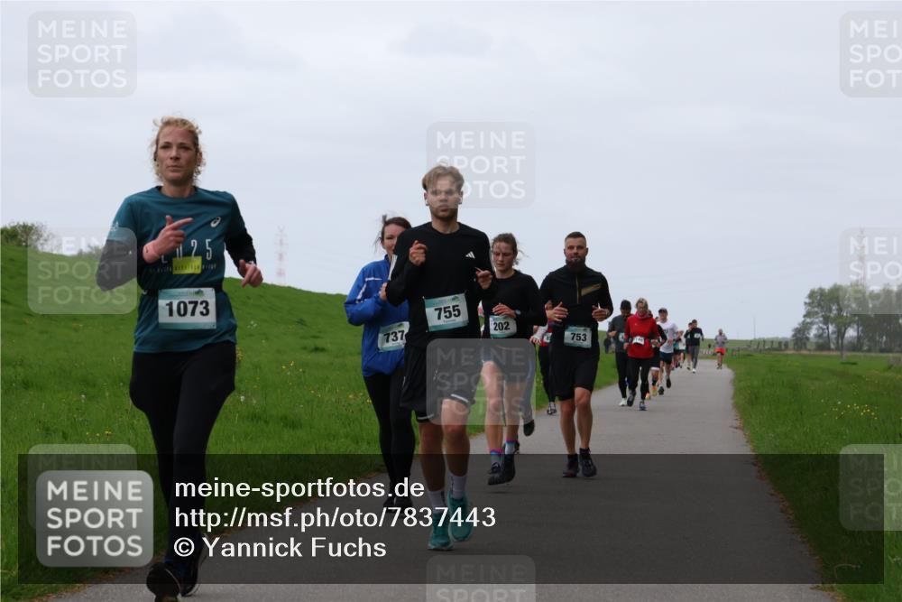 04.05.2025 - 8. Wedeler Halbmarathon Yannick Fuchs http://msf.ph/oto/7837443 04.05.2025 11:24:44 Laufen 25, 1073, 737, 755, 202, 753 meine-sportfotos.de