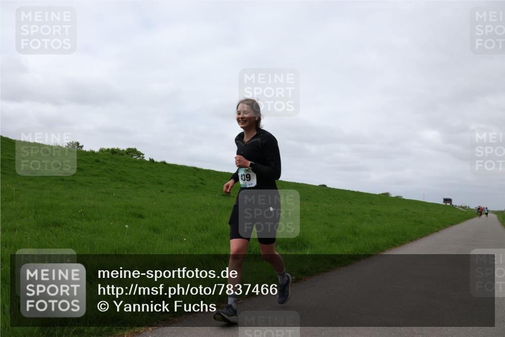 04.05.2025 - 8. Wedeler Halbmarathon Yannick Fuchs http://msf.ph/oto/7837466 04.05.2025 12:00:41 Laufen 439 meine-sportfotos.de