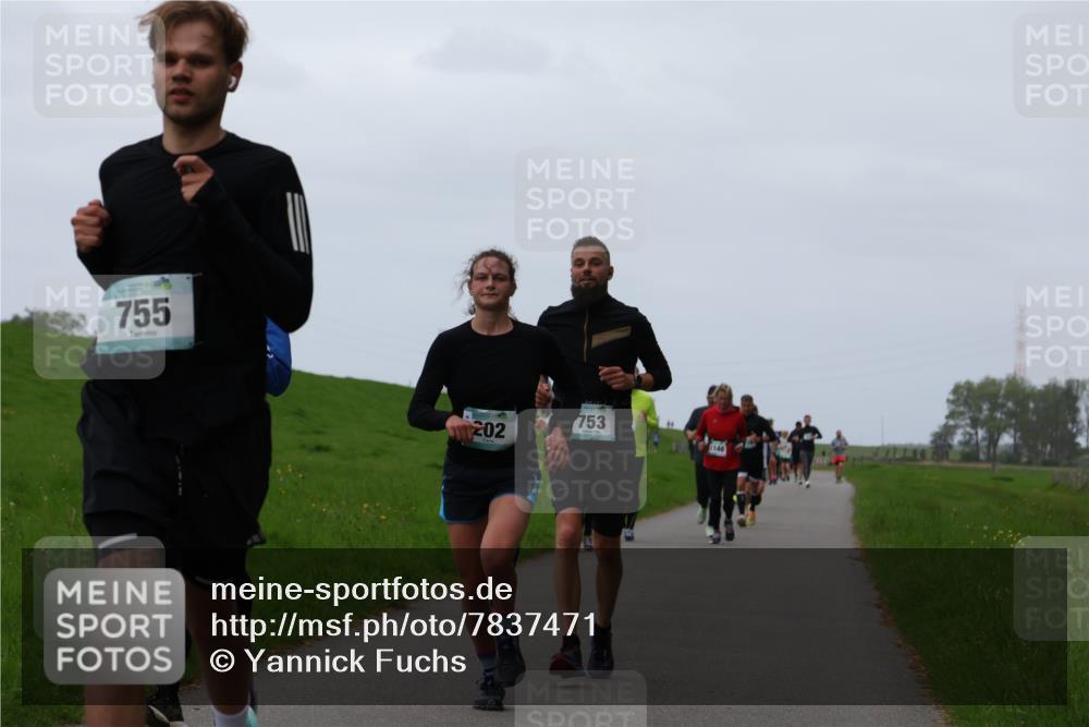 04.05.2025 - 8. Wedeler Halbmarathon Yannick Fuchs http://msf.ph/oto/7837471 04.05.2025 11:24:46 Laufen 755, 202, 753, 1146 meine-sportfotos.de