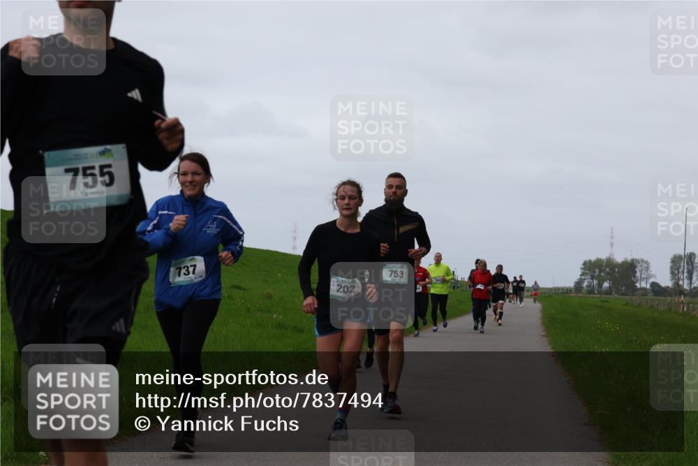 04.05.2025 - 8. Wedeler Halbmarathon Yannick Fuchs http://msf.ph/oto/7837494 04.05.2025 11:24:47 Laufen 755, 737, 202, 753 meine-sportfotos.de