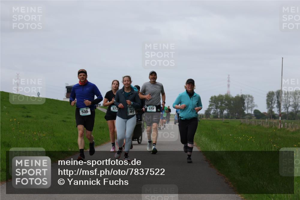 04.05.2025 - 8. Wedeler Halbmarathon Yannick Fuchs http://msf.ph/oto/7837522 04.05.2025 11:46:19 Laufen 573, 530, 572 meine-sportfotos.de