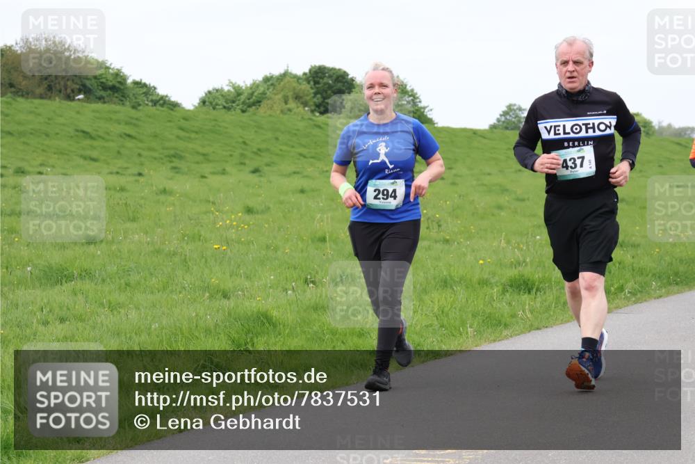 04.05.2025 - 8. Wedeler Halbmarathon Lena Gebhardt http://msf.ph/oto/7837531 04.05.2025 11:34:41 Laufen 437, 294 meine-sportfotos.de